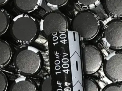牛角型电解电容：工业领域的“能量蓄水池”